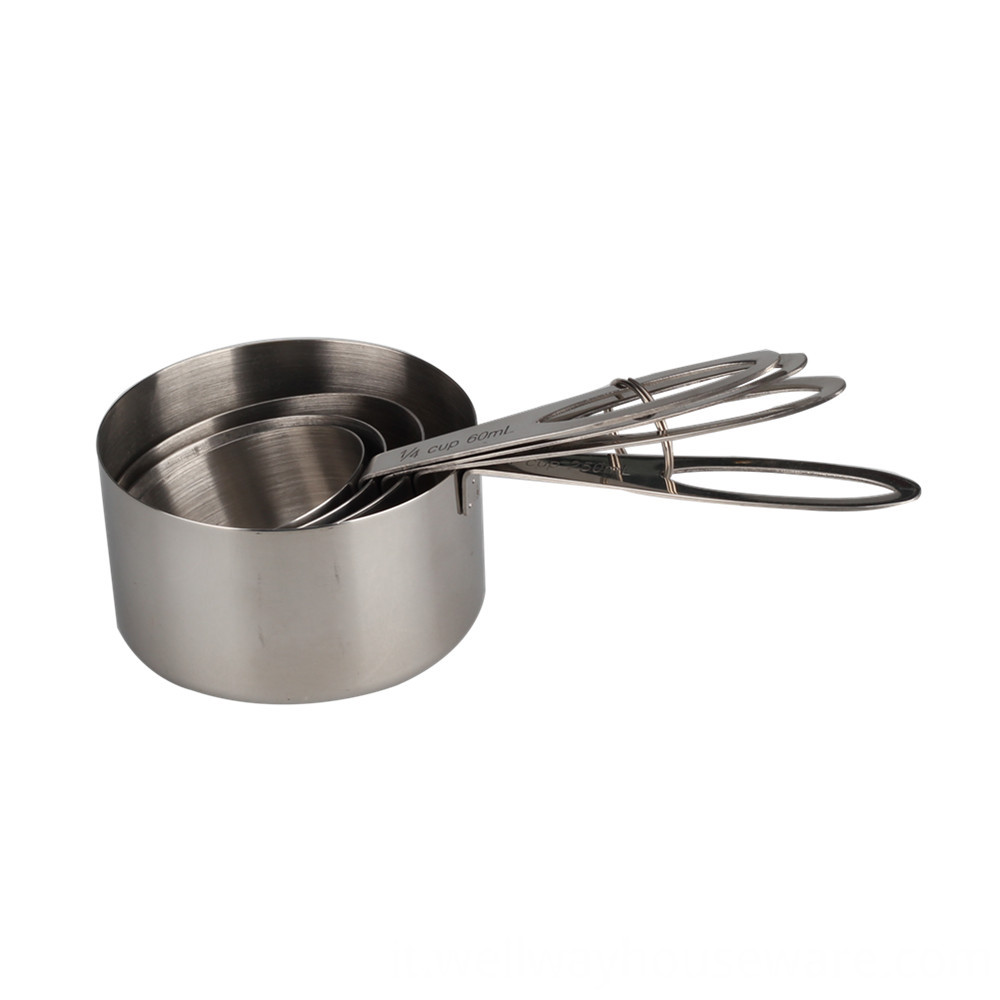 Utilizzando l'acciaio inossidabile Using The Stainless Steel